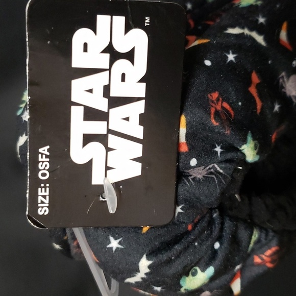 Disney "Baby Yoda" in a Pumpkin Face Stretch Plush Slippers, One Size - Picture 3 of 4